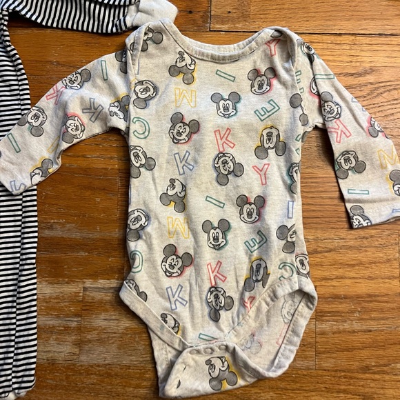 Kids Clothes Bundle - Picture 6 of 10